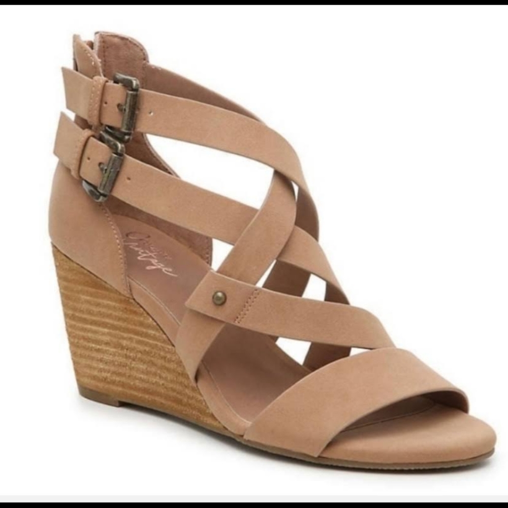 Crown Vintage Cirque Wedge Sandal Tan Size 9